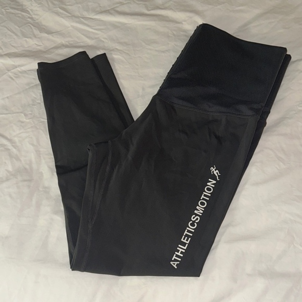 NWOT Women's Waist Training Workout Ankle Cropped Leggings 🌙 🌙